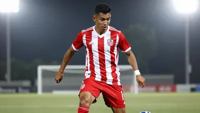 Lechia Gdansk captain Camilo Mena is close to a Rangers move, reports uk.sports.yahoo.com