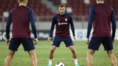 Lechia Gdańsk has added a Ukrainian defender, Danylo Beskorowajnyj, to its squad after a difficult departure from Ukraine